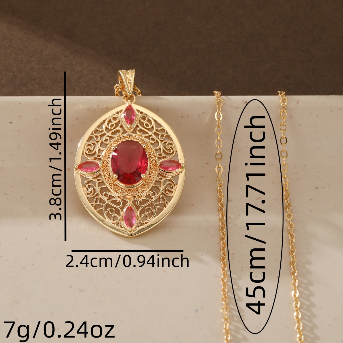 Women's Vintage Court-Style Oval Openwork Pendant Necklace, Gift